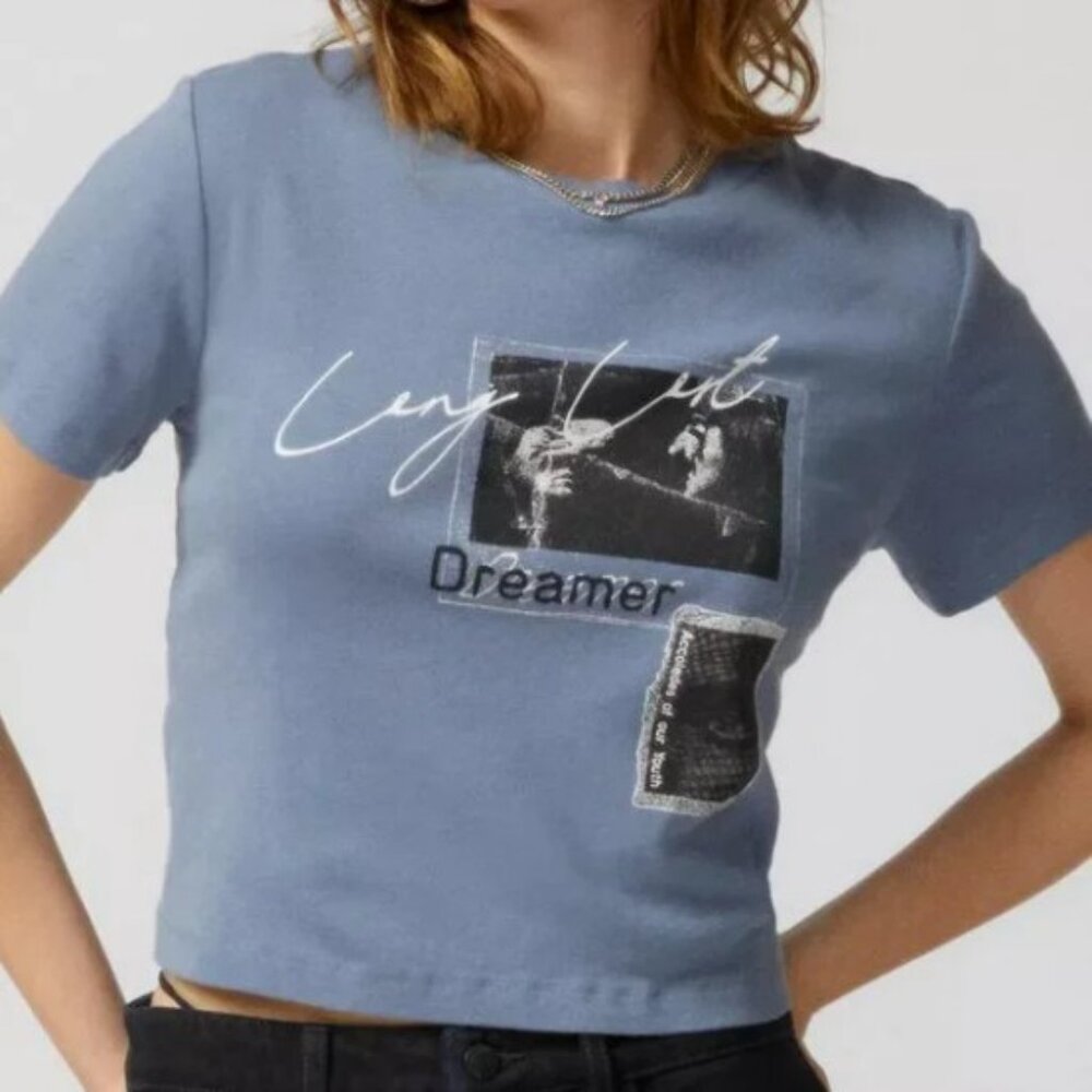 URBAN OUTFITTERS Dreamer Graphic Boxy Tee Size L